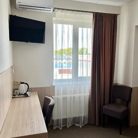 612км Hotel Stryï