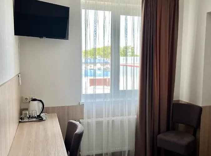 612км 酒店 斯特雷